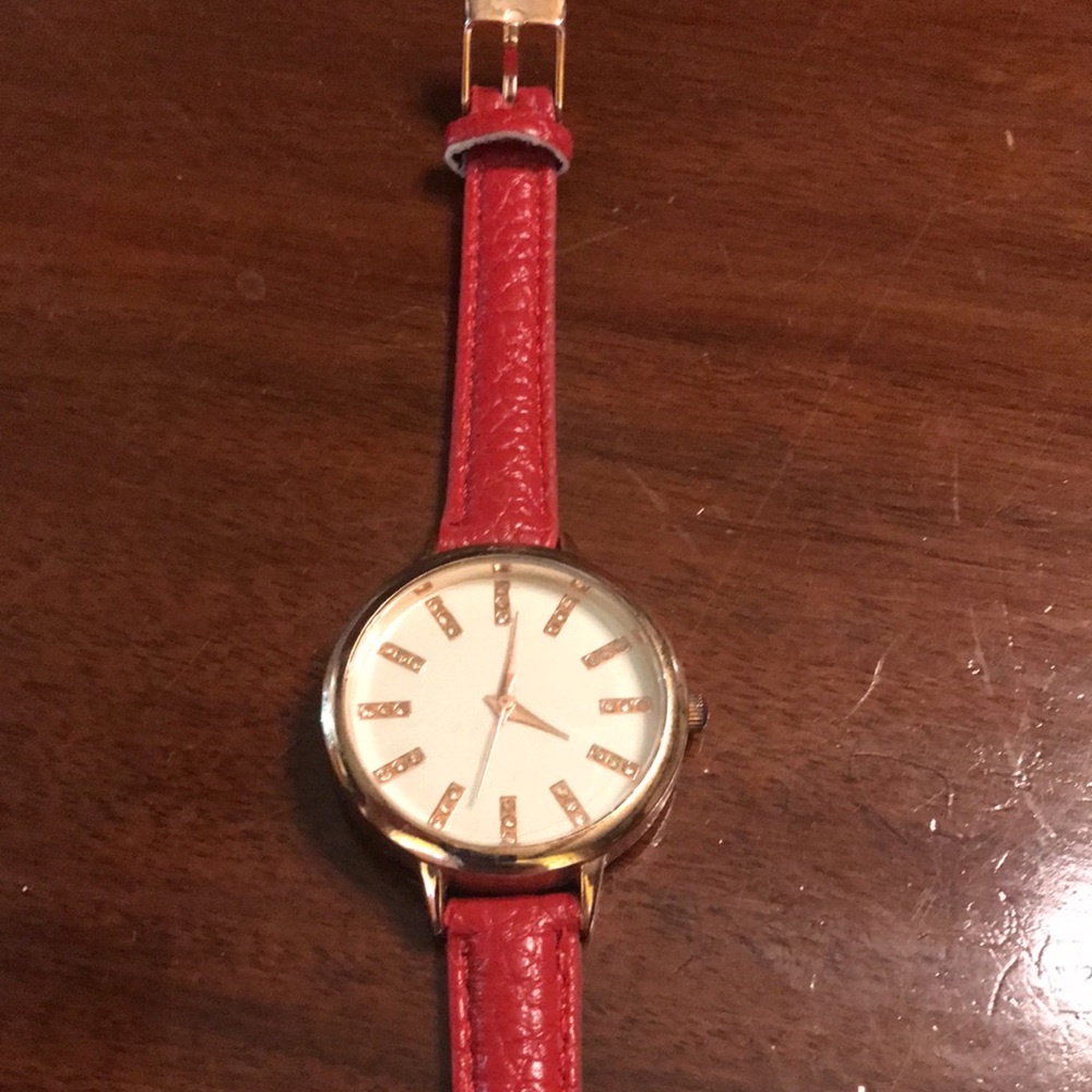 Red Watch, beautiful- new battery